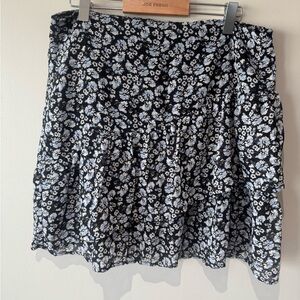 Dynamite Floral Mini Skirt